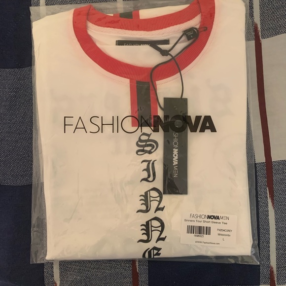 Fashion Nova Mens Sinners Tour short sleeve shirt - Picture 6 of 6